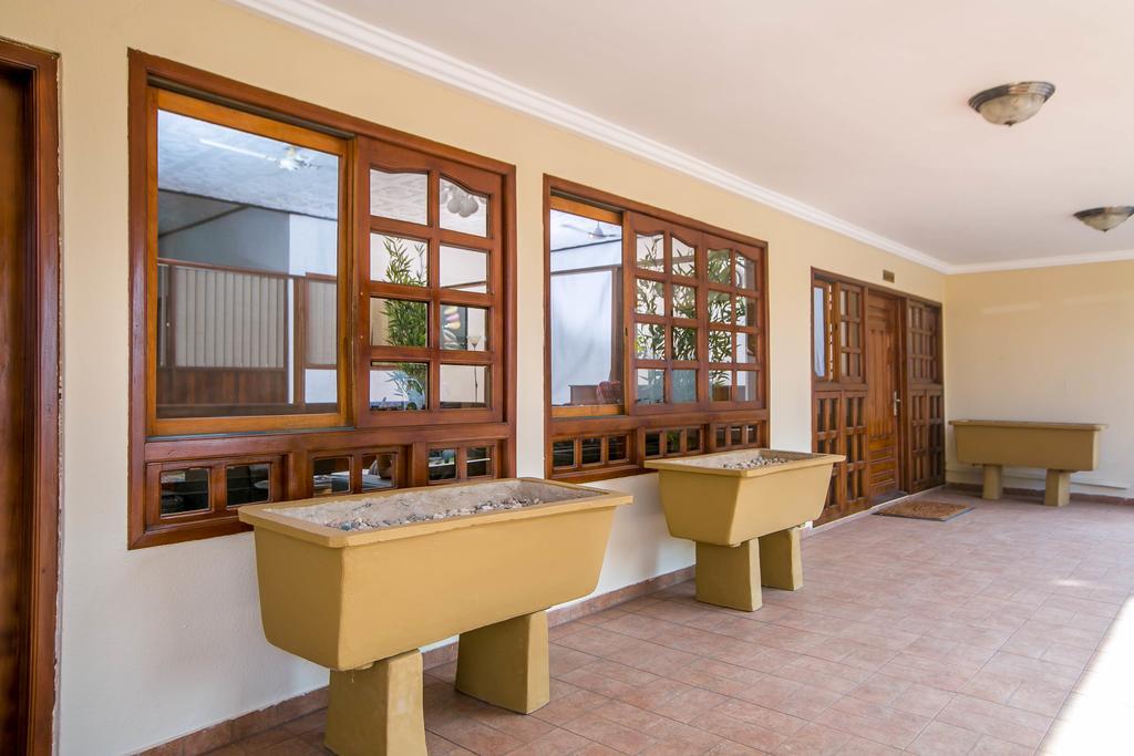 Golden Crest Lodge Bawaleshi Bagian luar foto