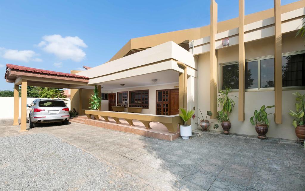 Golden Crest Lodge Bawaleshi Bagian luar foto
