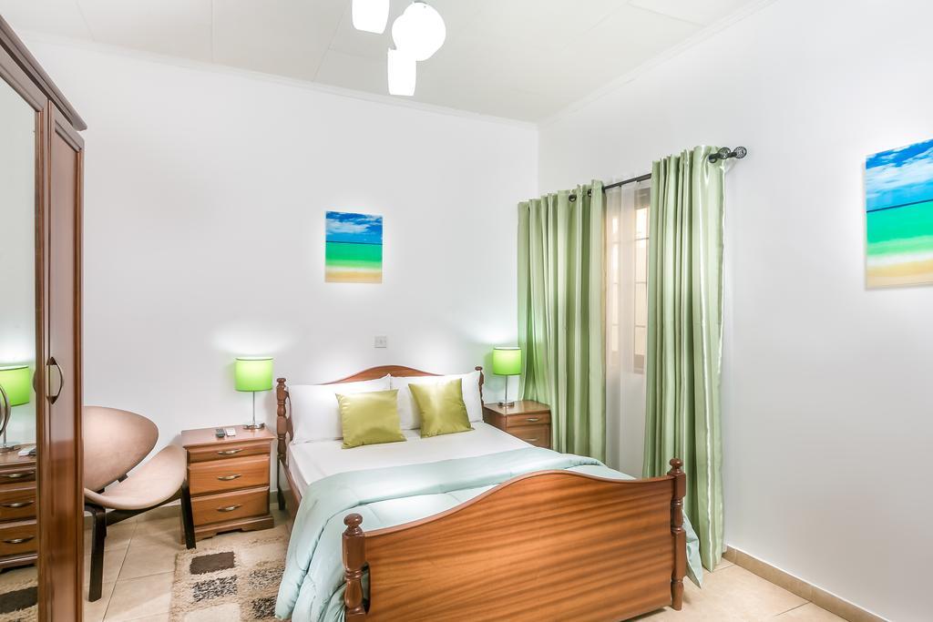 Golden Crest Lodge Bawaleshi Bagian luar foto
