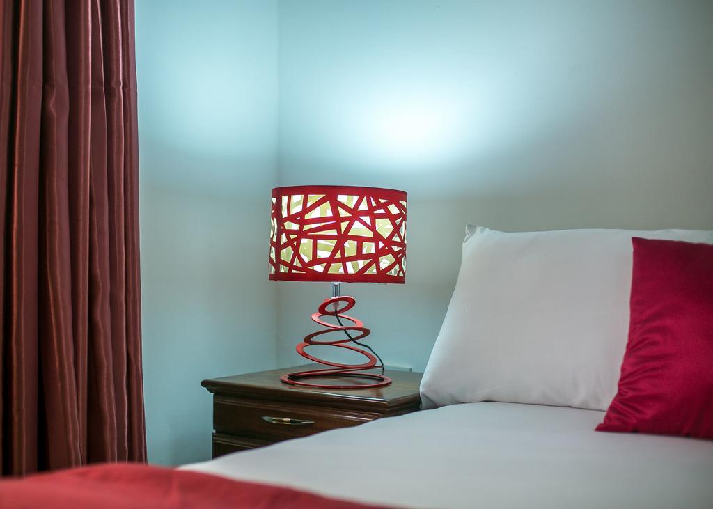 Golden Crest Lodge Bawaleshi Bagian luar foto