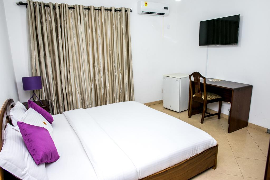 Golden Crest Lodge Bawaleshi Bagian luar foto